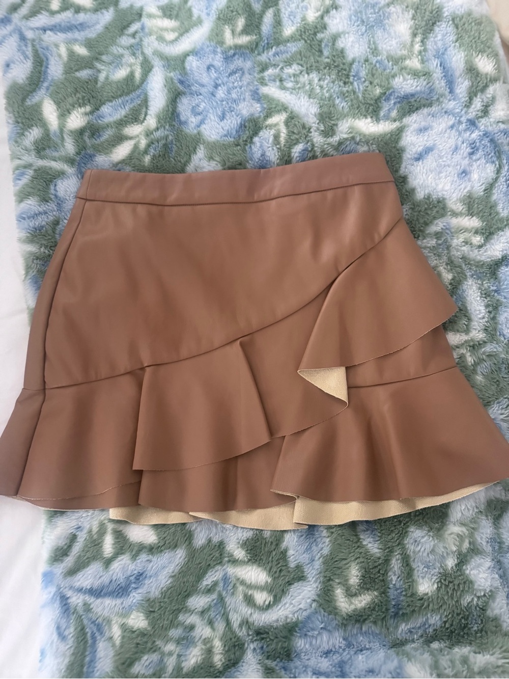 vestique Tan Ruffle Faux Leather Mini Skirt